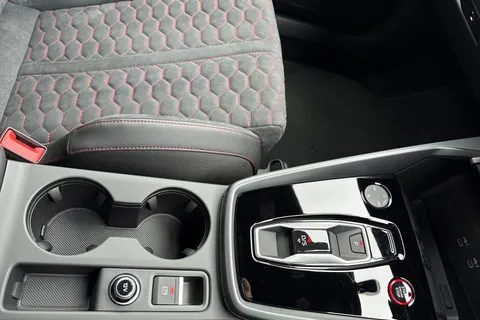  Audi RS 3 2.5 TFSI Carbon Vorsprung S Tronic quattro Euro 6 (s/s) 4dr Thumbnail #59