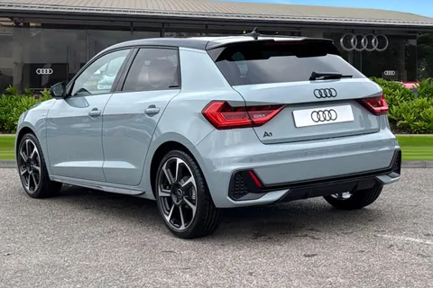  Audi A1 1.0 TFSI 30 Black Edition Sportback Euro 6 (s/s) 5dr Thumbnail #3