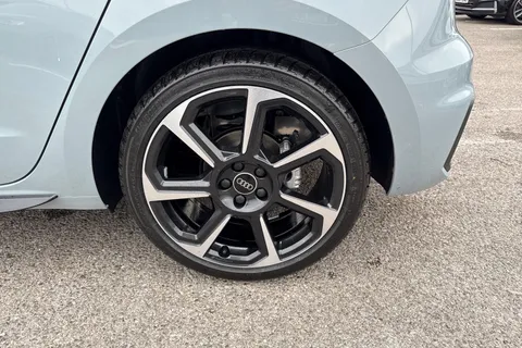  Audi A1 1.0 TFSI 30 Black Edition Sportback Euro 6 (s/s) 5dr Thumbnail #13