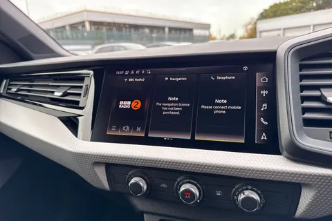  Audi A1 1.0 TFSI 30 Black Edition Sportback Euro 6 (s/s) 5dr Thumbnail #30