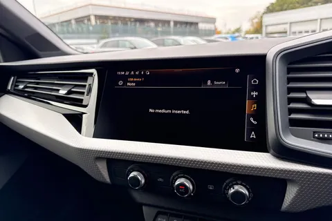  Audi A1 1.0 TFSI 30 Black Edition Sportback Euro 6 (s/s) 5dr Thumbnail #34