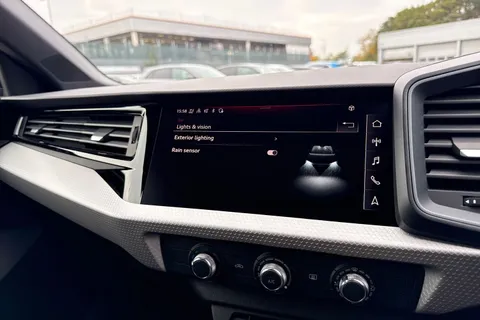  Audi A1 1.0 TFSI 30 Black Edition Sportback Euro 6 (s/s) 5dr Thumbnail #40