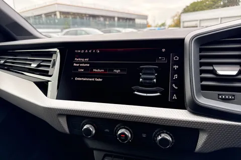  Audi A1 1.0 TFSI 30 Black Edition Sportback Euro 6 (s/s) 5dr Thumbnail #41