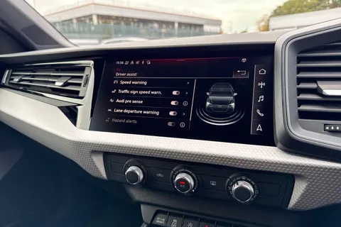  Audi A1 1.0 TFSI 30 Black Edition Sportback Euro 6 (s/s) 5dr Thumbnail #42