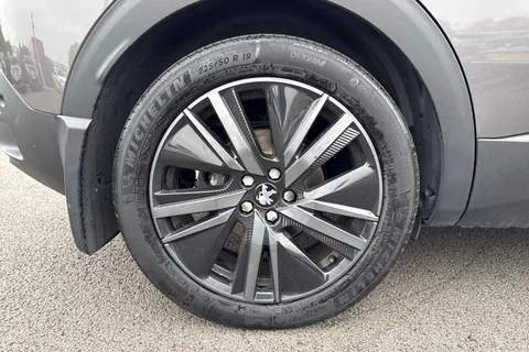 GX72DYW PEUGEOT 3008 1.6 13.2kWh GT Premium e-EAT Euro 6 (s/s) 5dr Thumbnail #11