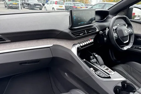 GX72DYW PEUGEOT 3008 1.6 13.2kWh GT Premium e-EAT Euro 6 (s/s) 5dr Thumbnail #15