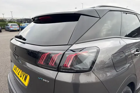 GX72DYW PEUGEOT 3008 1.6 13.2kWh GT Premium e-EAT Euro 6 (s/s) 5dr Thumbnail #31