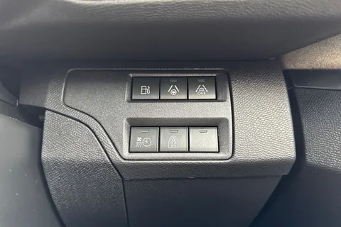 GX72DYW PEUGEOT 3008 1.6 13.2kWh GT Premium e-EAT Euro 6 (s/s) 5dr Thumbnail #45