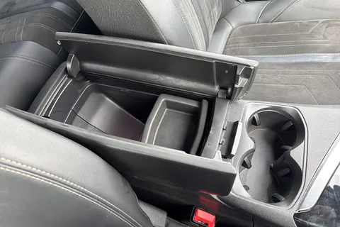 GX72DYW PEUGEOT 3008 1.6 13.2kWh GT Premium e-EAT Euro 6 (s/s) 5dr Thumbnail #60