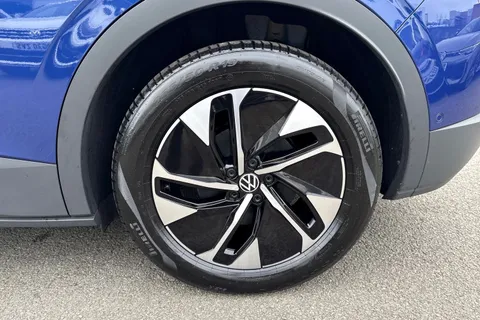 12 of 51 for VOLKSWAGEN ID.4 210kW Match Pro 77kWh 5dr Auto