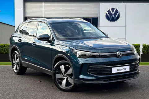  Volkswagen Tiguan 1.5 eTSI MHEV Match DSG Euro 6 (s/s) 5dr Thumbnail #2