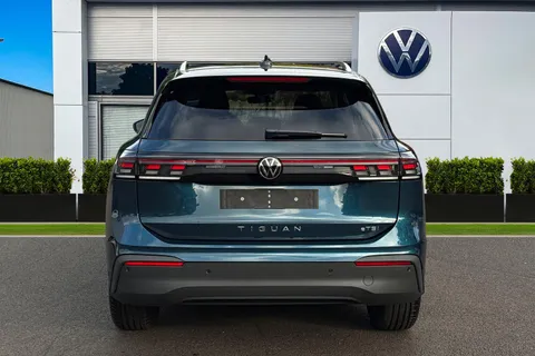  Volkswagen Tiguan 1.5 eTSI MHEV Match DSG Euro 6 (s/s) 5dr Thumbnail #5