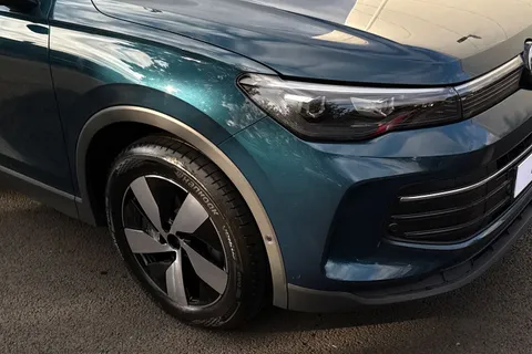  Volkswagen Tiguan 1.5 eTSI MHEV Match DSG Euro 6 (s/s) 5dr Thumbnail #9