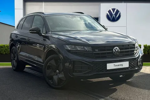  Volkswagen Touareg 3.0 TDI V6 Black Edition Tiptronic 4Motion Euro 6 (s/s) 5dr Thumbnail #2