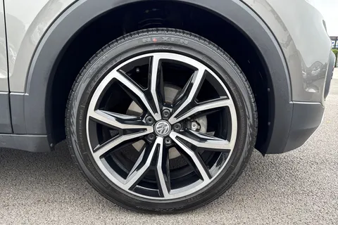 OV69JHH Volkswagen T-Cross 1.0 TSI SEL Euro 6 (s/s) 5dr Thumbnail #10