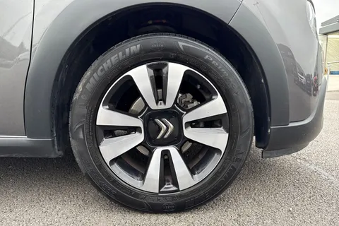 DG69NLT Citroën C3 1.2 PureTech GPF Flair Euro 6 (s/s) 5dr Thumbnail #7