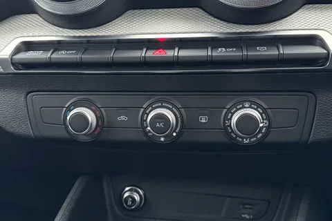 DG24BXU Audi Q2 1.5 TFSI CoD 35 Sport Euro 6 (s/s) 5dr Thumbnail #23