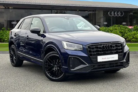 DK25XKU Audi Q2 Black Edition 35 TFSI 150 PS S tronic Thumbnail #2