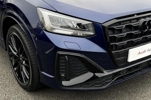 DK25XKU Audi Q2 Black Edition 35 TFSI 150 PS S tronic Thumbnail #9