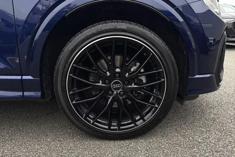 DK25XKU Audi Q2 Black Edition 35 TFSI 150 PS S tronic Thumbnail #10