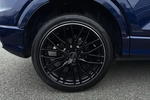 DK25XKU Audi Q2 Black Edition 35 TFSI 150 PS S tronic Thumbnail #11
