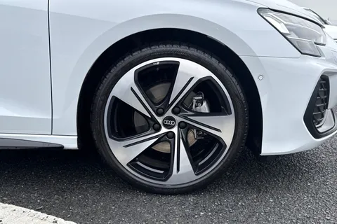 PY25CYX Audi A3 Black Edition 35 TDI 150 PS S tronic Thumbnail #11