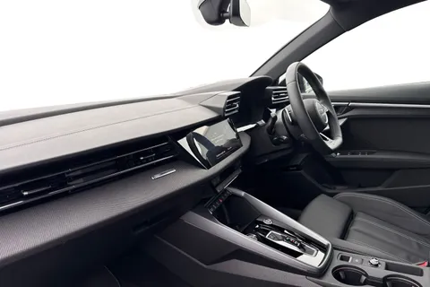 PY25CYX Audi A3 Black Edition 35 TDI 150 PS S tronic Thumbnail #15