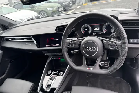 PY25CYX Audi A3 Black Edition 35 TDI 150 PS S tronic Thumbnail #18