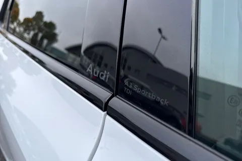 PY25CYX Audi A3 Black Edition 35 TDI 150 PS S tronic Thumbnail #30