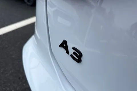 PY25CYX Audi A3 Black Edition 35 TDI 150 PS S tronic Thumbnail #34