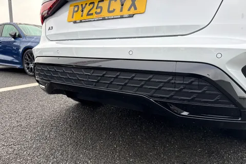 PY25CYX Audi A3 Black Edition 35 TDI 150 PS S tronic Thumbnail #35