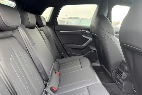 PY25CYX Audi A3 Black Edition 35 TDI 150 PS S tronic Thumbnail #37