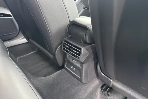 PY25CYX Audi A3 Black Edition 35 TDI 150 PS S tronic Thumbnail #39