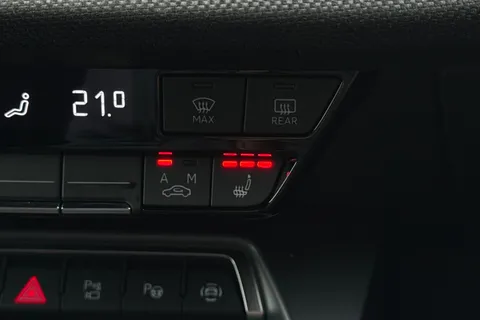 PY25CYX Audi A3 Black Edition 35 TDI 150 PS S tronic Thumbnail #59