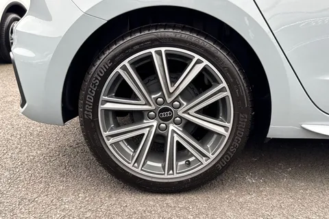 Audi A1 1.0 TFSI 25 S line Sportback Euro 6 (s/s) 5dr Thumbnail #13