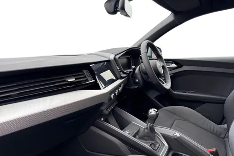 Audi A1 1.0 TFSI 25 S line Sportback Euro 6 (s/s) 5dr Thumbnail #15