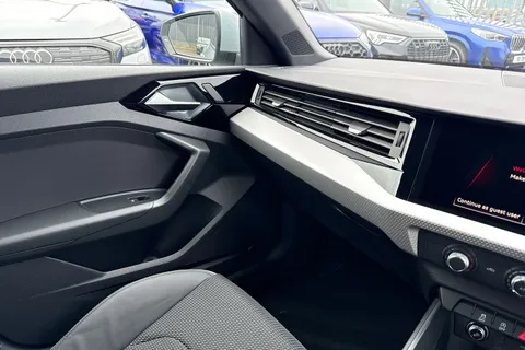 Audi A1 1.0 TFSI 25 S line Sportback Euro 6 (s/s) 5dr Thumbnail #20