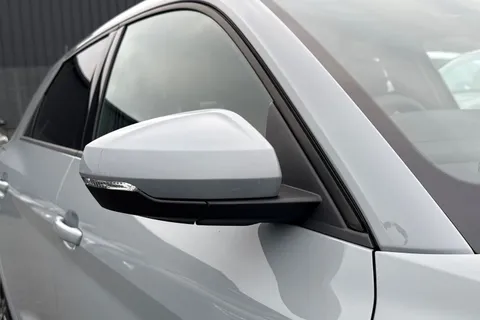 Audi A1 1.0 TFSI 25 S line Sportback Euro 6 (s/s) 5dr Thumbnail #27