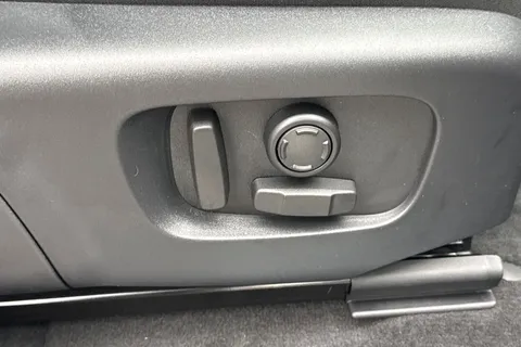  Land Rover Range Rover Evoque 2.0 D200 MHEV Edition Auto 4WD Euro 6 (s/s) 5dr Thumbnail #35