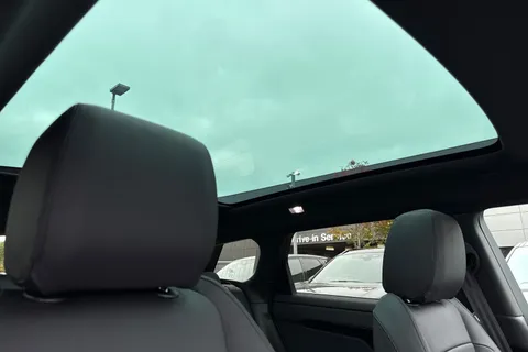  Land Rover Range Rover Evoque 2.0 D200 MHEV Edition Auto 4WD Euro 6 (s/s) 5dr Thumbnail #37