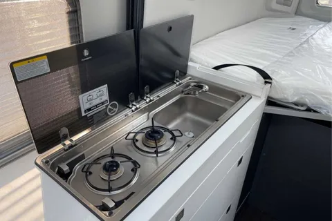 KS24BGX Volkswagen Grand California 2.0 TDI 600 5dr Tip Auto 3.5T 2 Berth Layout Thumbnail #45