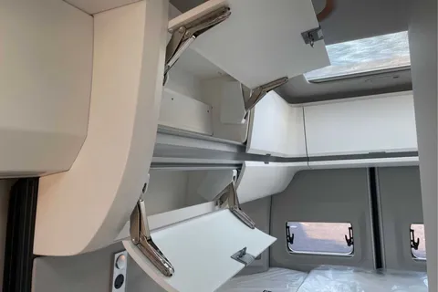 KS24BGX Volkswagen Grand California 2.0 TDI 600 5dr Tip Auto 3.5T 2 Berth Layout Thumbnail #46