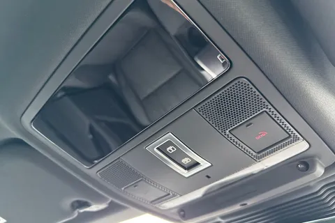  Land Rover Range Rover Evoque 2.0 D200 MHEV Edition Auto 4WD Euro 6 (s/s) 5dr Thumbnail #59