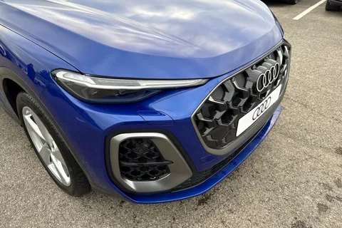  Audi Q5 2.0 TDI S line S Tronic quattro Euro 6 (s/s) 5dr Thumbnail #9