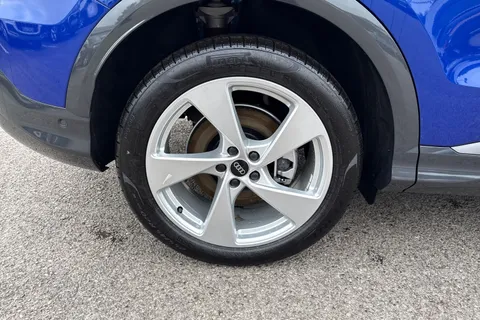  Audi Q5 2.0 TDI S line S Tronic quattro Euro 6 (s/s) 5dr Thumbnail #11