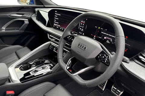  Audi Q5 2.0 TDI S line S Tronic quattro Euro 6 (s/s) 5dr Thumbnail #14