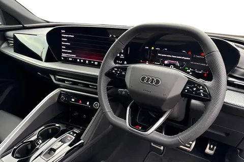  Audi Q5 2.0 TDI S line S Tronic quattro Euro 6 (s/s) 5dr Thumbnail #18