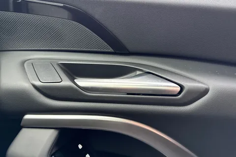  Audi Q5 2.0 TDI S line S Tronic quattro Euro 6 (s/s) 5dr Thumbnail #21