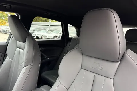  Audi Q5 2.0 TDI S line S Tronic quattro Euro 6 (s/s) 5dr Thumbnail #24