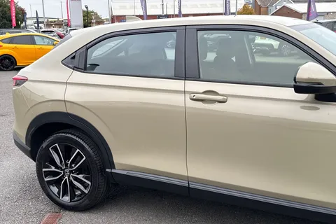 28 of 53 for HONDA HR-V 1.5 eHEV Elegance 5dr CVT